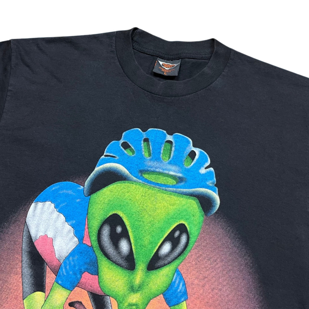 Vintage 90's Alien Bootleg Graphic Faded T-shirt (L-XL)